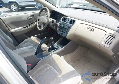 1999 Honda Accord Lx from USA, damaged, VIN 1HGCG5543XA010318